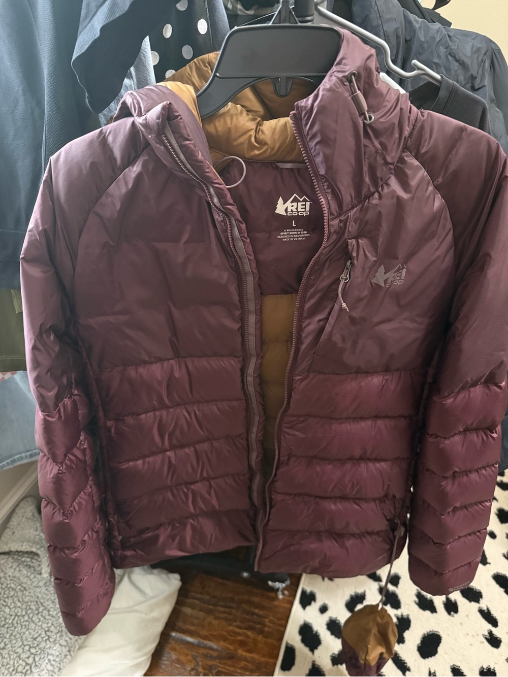 REI Maroon Women's Packable Hooded Puffer Jacket